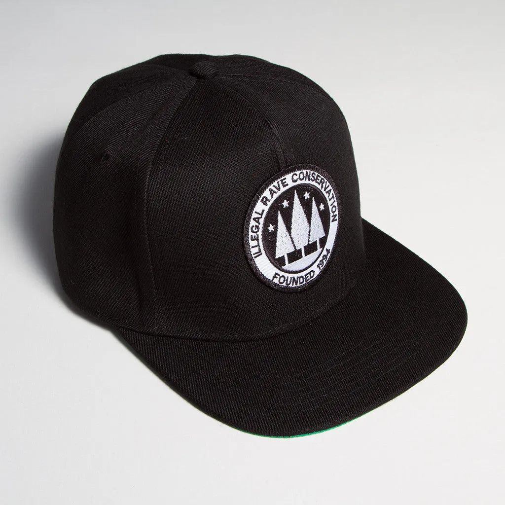 Illegal Rave - Snapback - Black